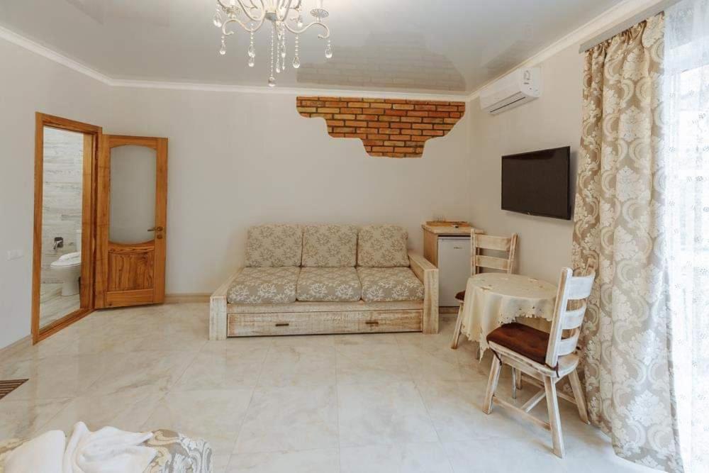Бутик 2017 Hotell Bilhorod-Dnistrovskyj Eksteriør bilde